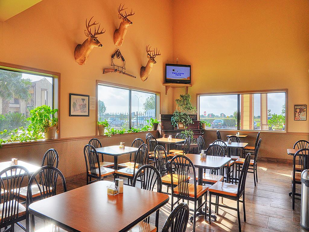 Lone Star Inn And Suites Victoria Εξωτερικό φωτογραφία