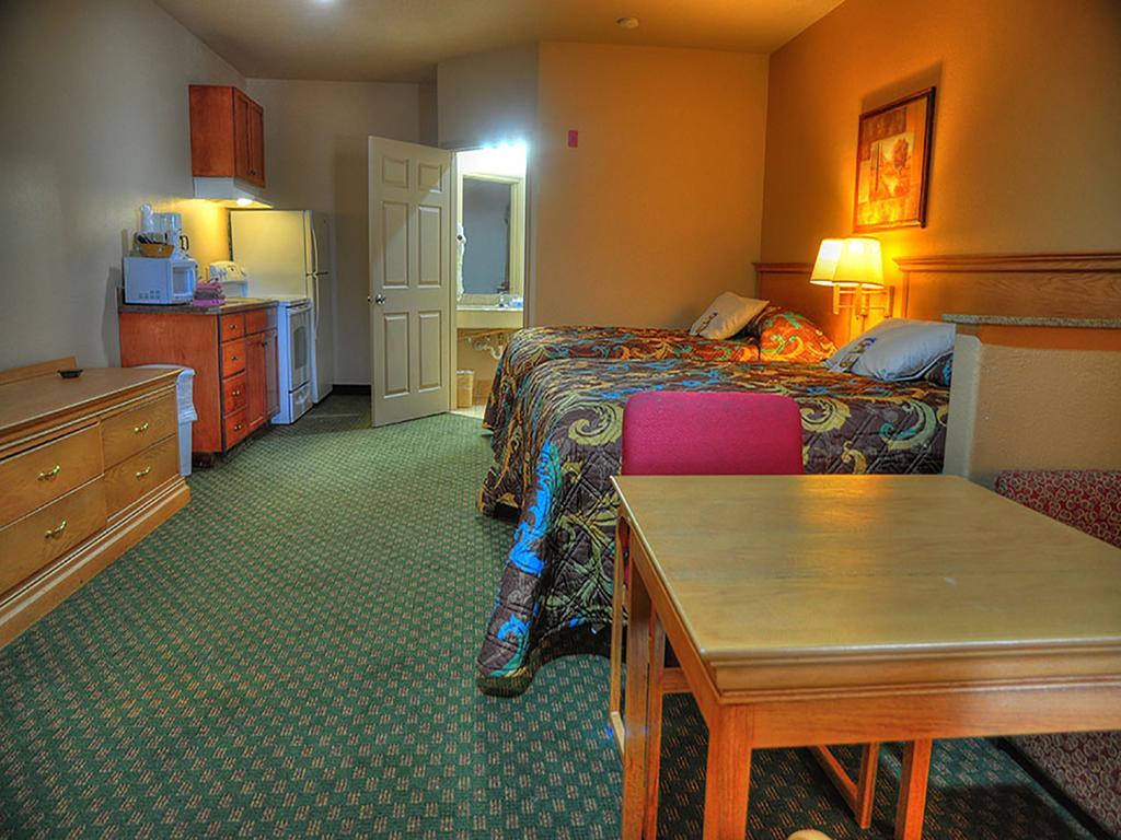 Lone Star Inn And Suites Victoria Εξωτερικό φωτογραφία