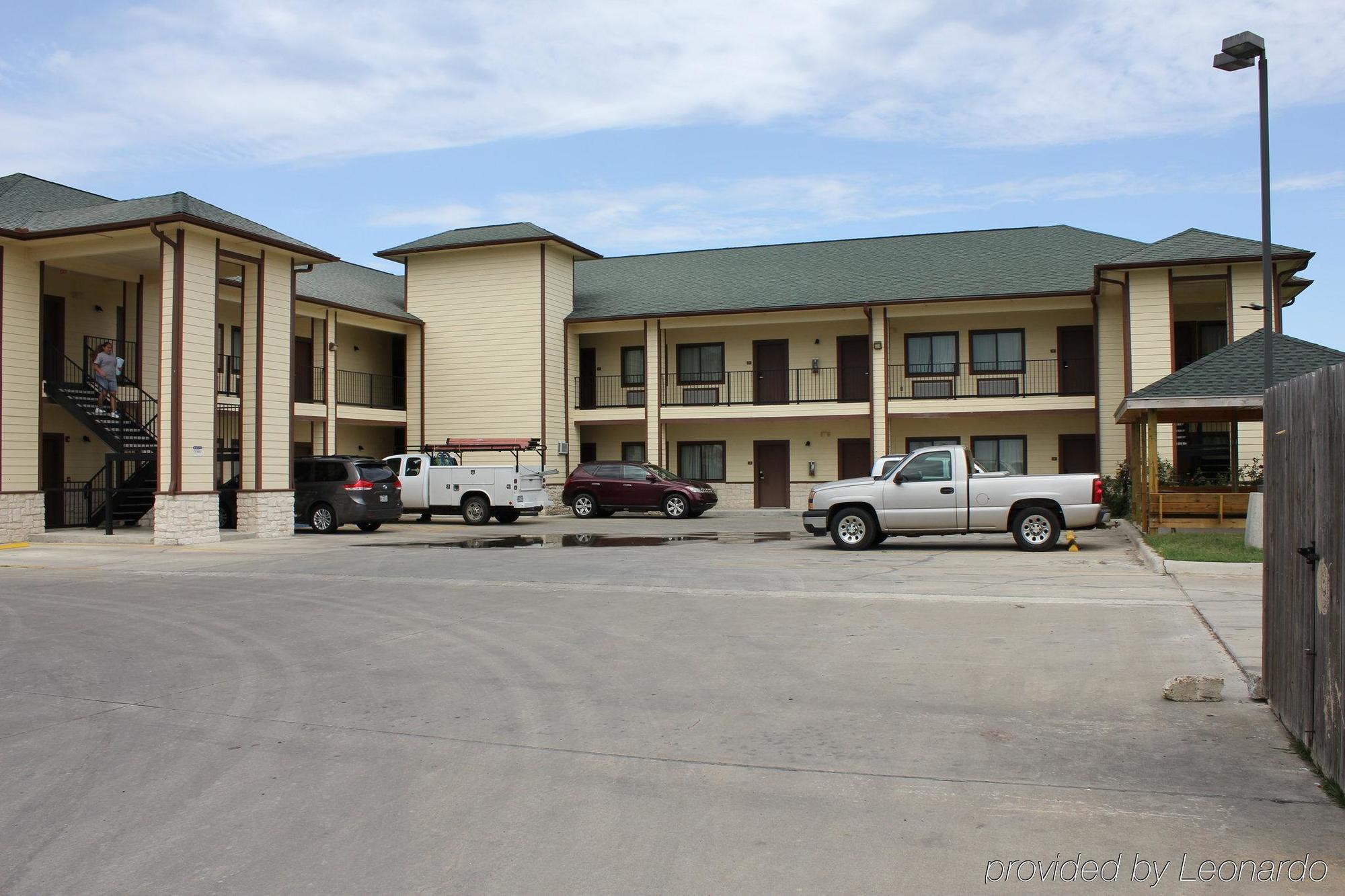 Lone Star Inn And Suites Victoria Εξωτερικό φωτογραφία