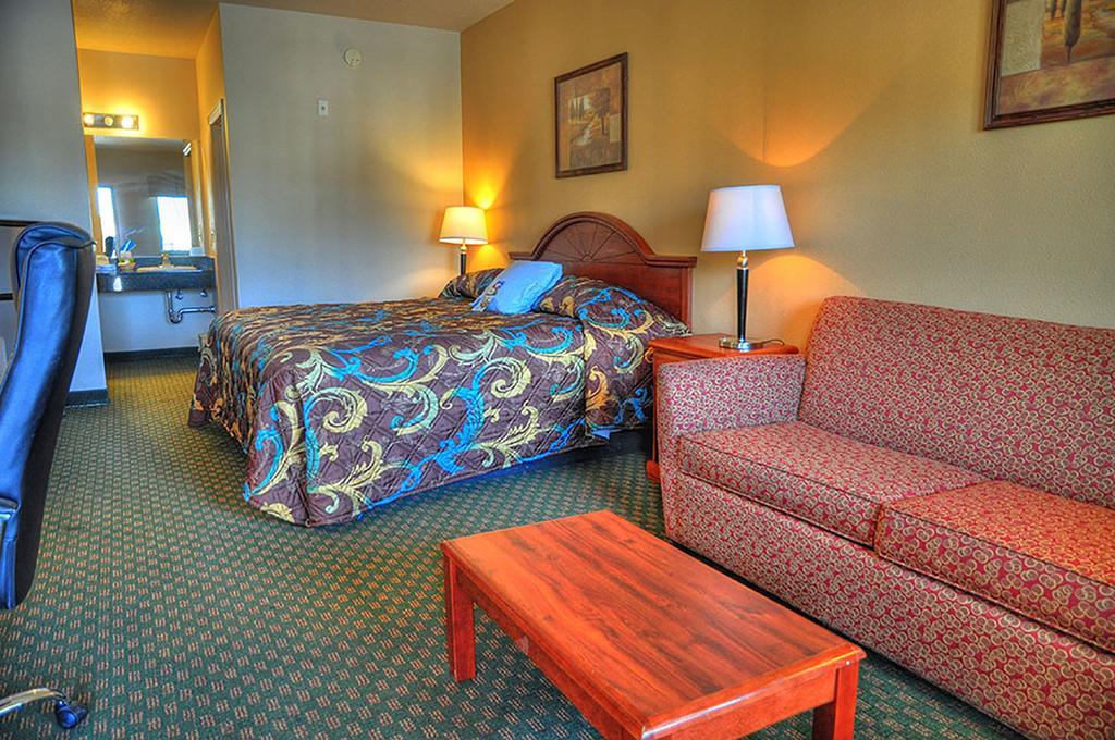 Lone Star Inn And Suites Victoria Εξωτερικό φωτογραφία