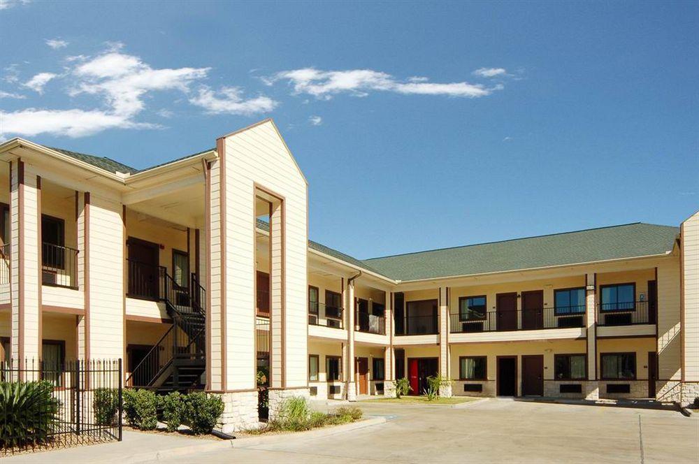 Lone Star Inn And Suites Victoria Εξωτερικό φωτογραφία