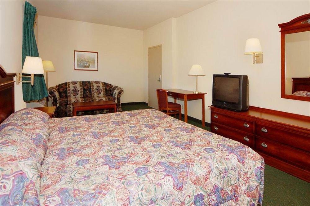 Lone Star Inn And Suites Victoria Εξωτερικό φωτογραφία