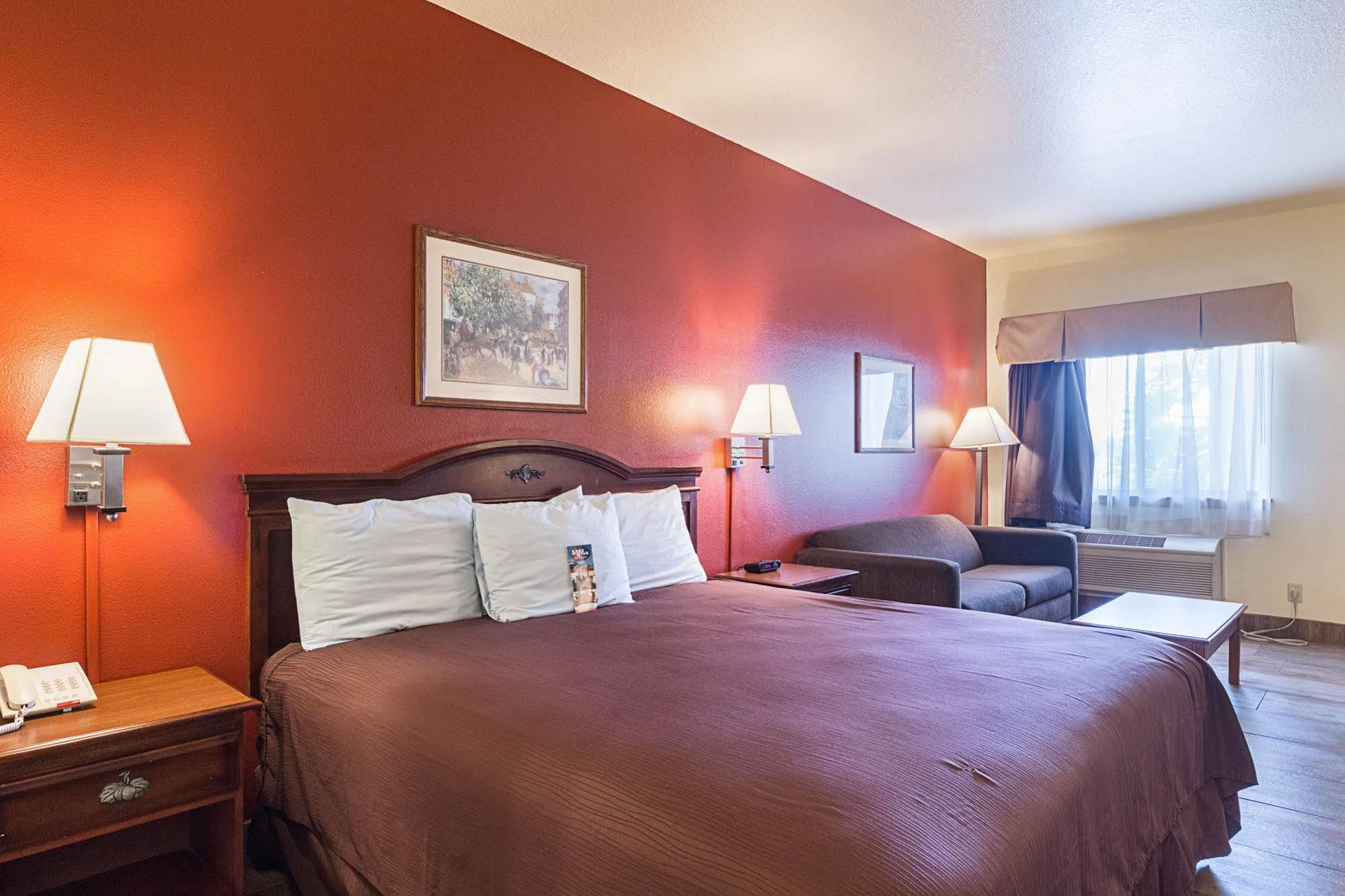Lone Star Inn And Suites Victoria Εξωτερικό φωτογραφία